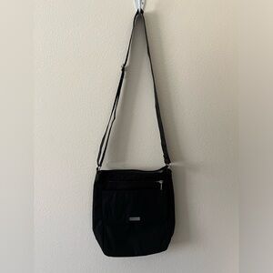 Baggallini Black Crossbody Excellent Preowned Condition